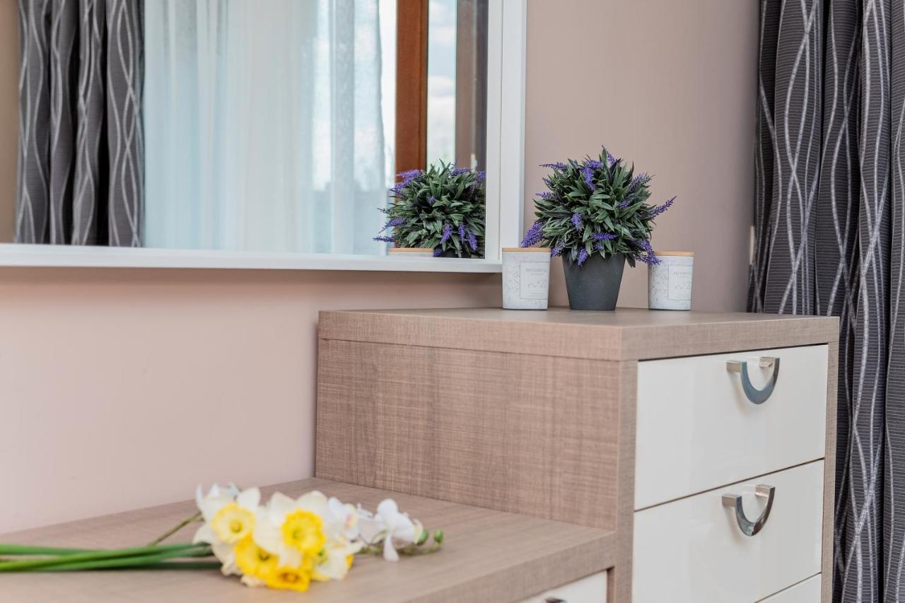 Comfy Luxury Center Apartment Varna Exterior photo